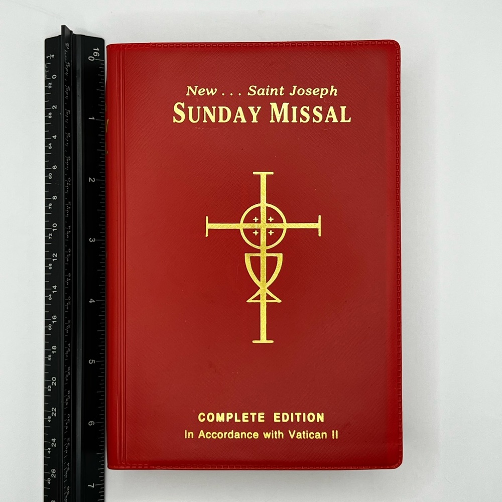 Saint Joseph Sunday Missal Red and Gold